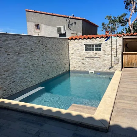 Feriehus Maison Avec Picine